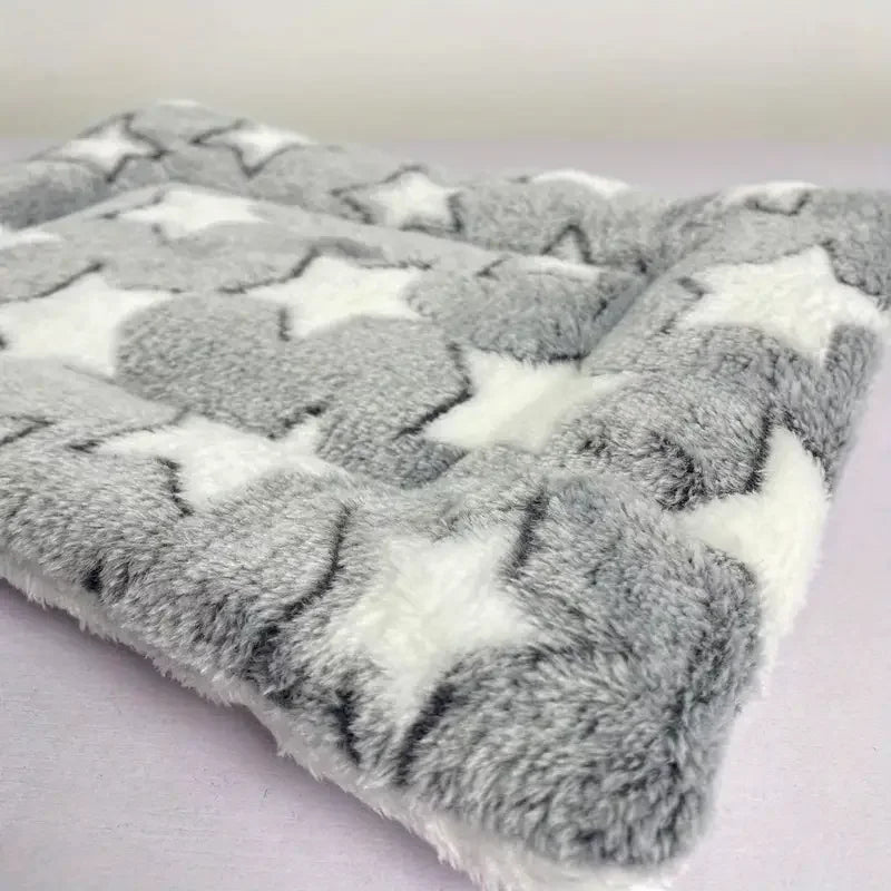 Plush Flannel Pet Sleeping Mat – Warm Kennel & Cage Pad for Dogs