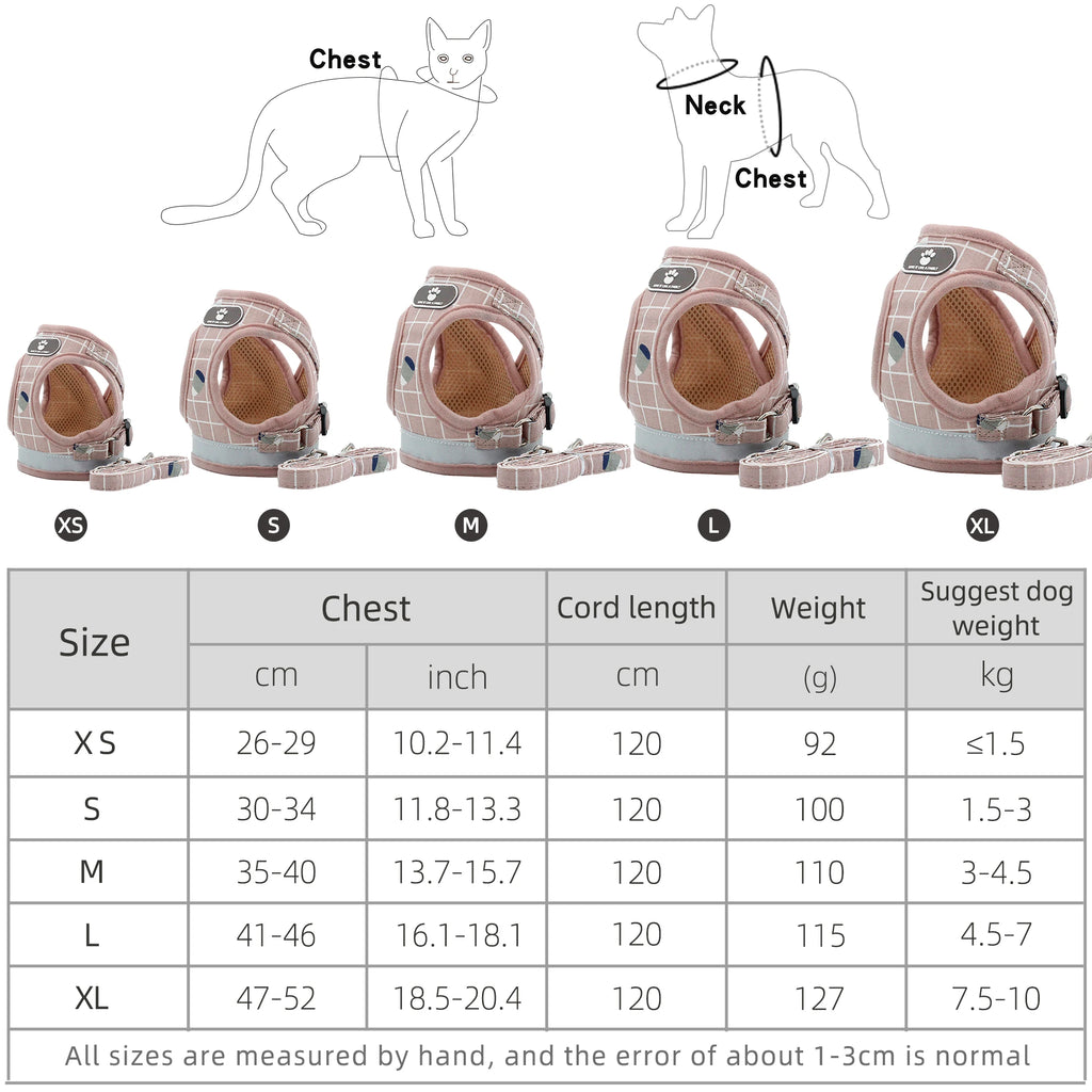 Cat harnesses in different sizes with a size chart on a white background